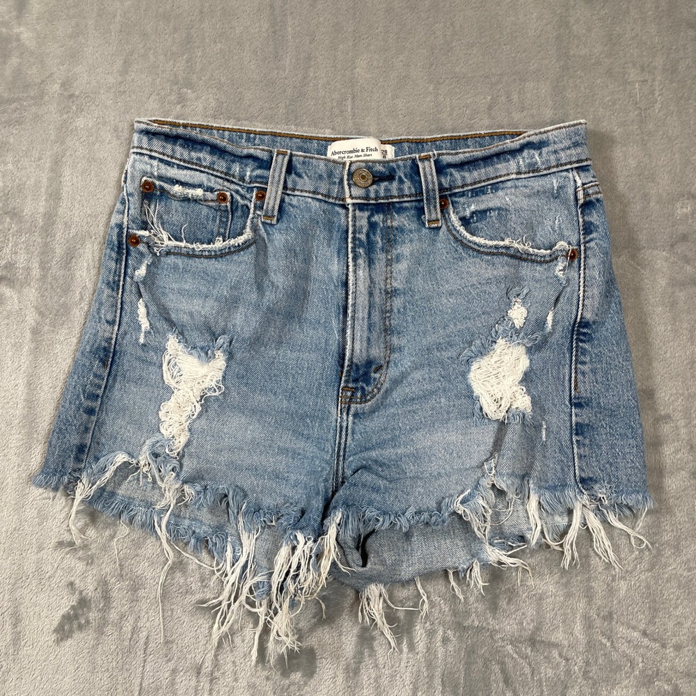 Abercrombie & Fitch High Rise Mom Shorts Light Wash Distressed Blue Size 28 8